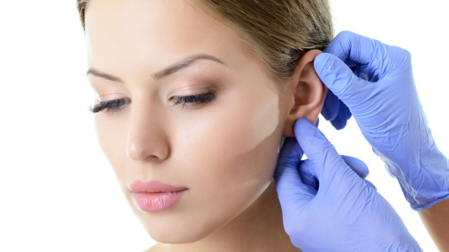 Kepçe Kulak Nedir? Nasıl Tedavi Edilir?